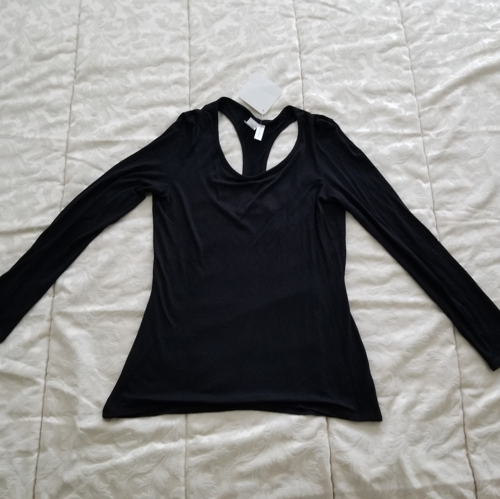 NWT Stella Cruz Activewear. L/S top Size L.